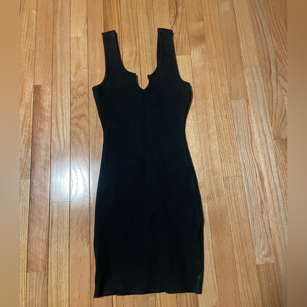 Cotton Candy LA Black V-Neck Dress Size Small